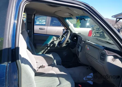 2000 Chevrolet S-10 Ls z USA, uszkodzony, nr VIN 1GCCS1956Y8304538